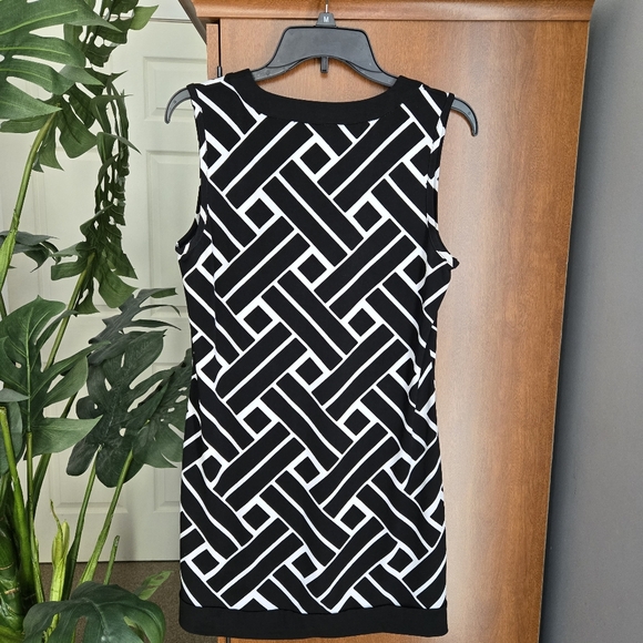 White House Black Market Black and White Geometric Mini Dress - Picture 2 of 5